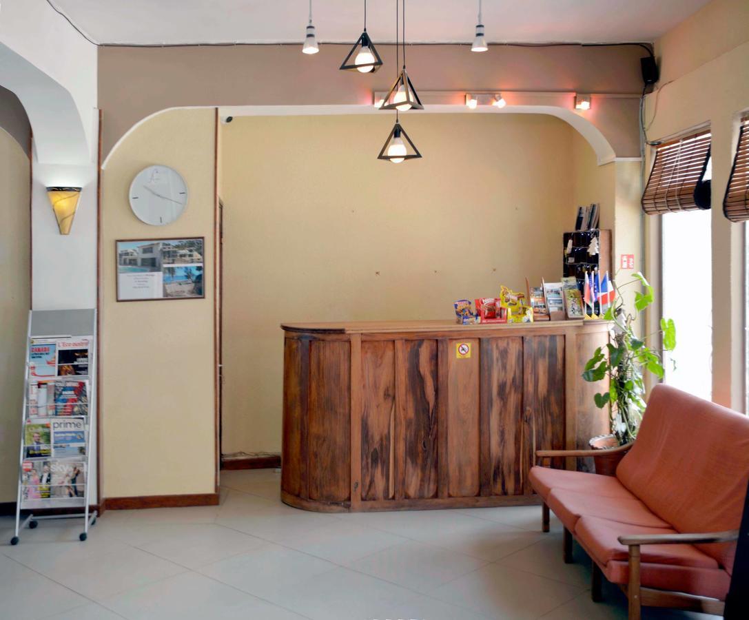 A L'Hotel Antananarivo Ngoại thất bức ảnh