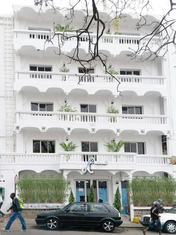 A L'Hotel Antananarivo Ngoại thất bức ảnh